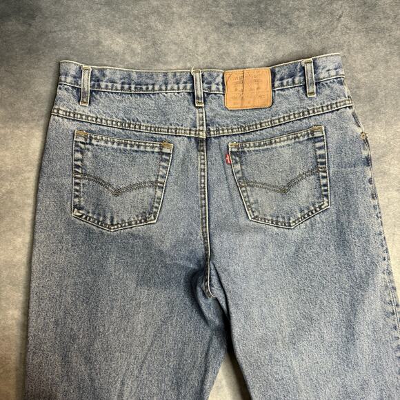 Vintage Levi’s 501 Men’s Jeans Size 40 Fits 35x30 Blue Wash Denim Made in USA - Picture 15 of 16